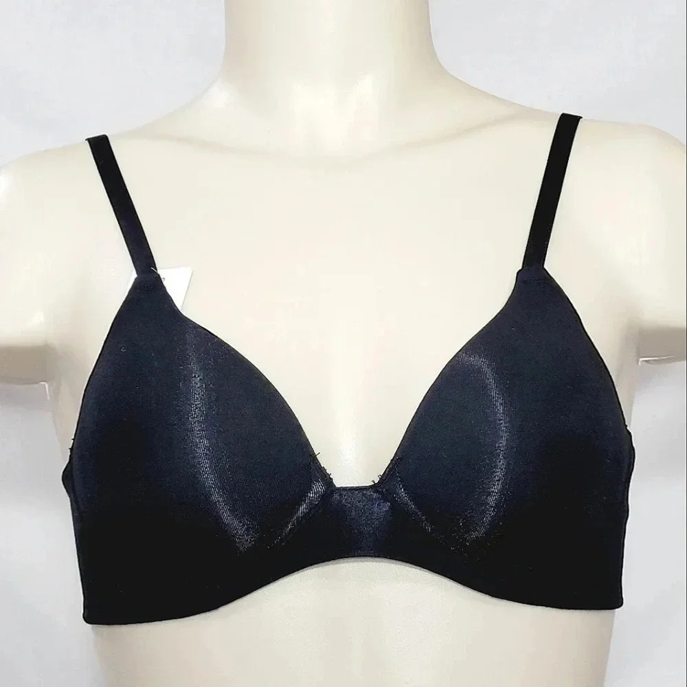 34A Gilligan O'Malley Molded Cup Lightly Lined Wire Free Bra Black NWT New with